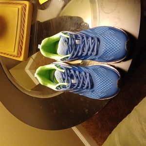 Blue LA Gear sneakers
